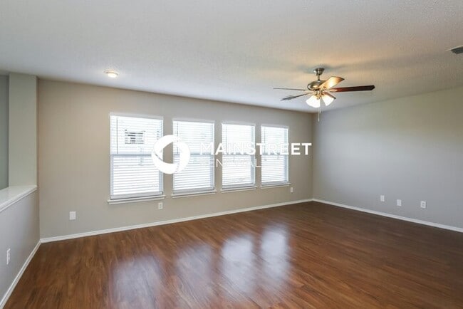 Photo - 4 Bedroom Pet-Friendly Home in Fort Worth,...