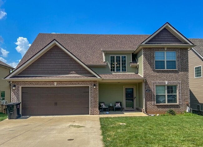 Building Photo - Must See-Stunning 5-Bedroom Home in 37043!!