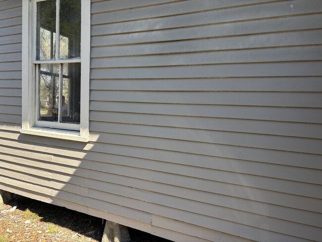 Photo - 423 Sampson St