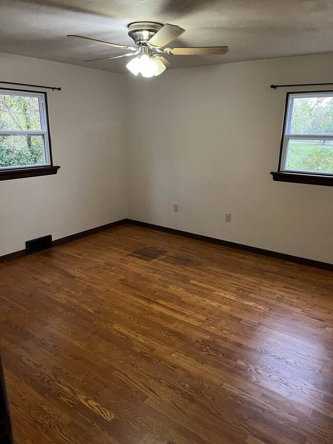 Photo - 407 E Spencer Ave