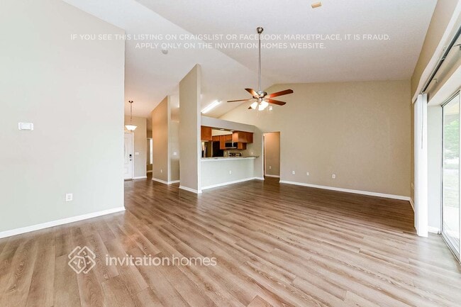 Photo - 920 49th St Cir E