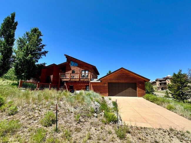 Photo - 966 Oak Ct
