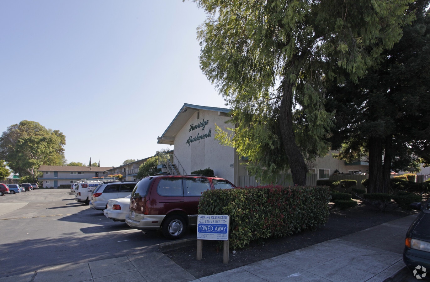 Sunridge - Sunridge Apartments