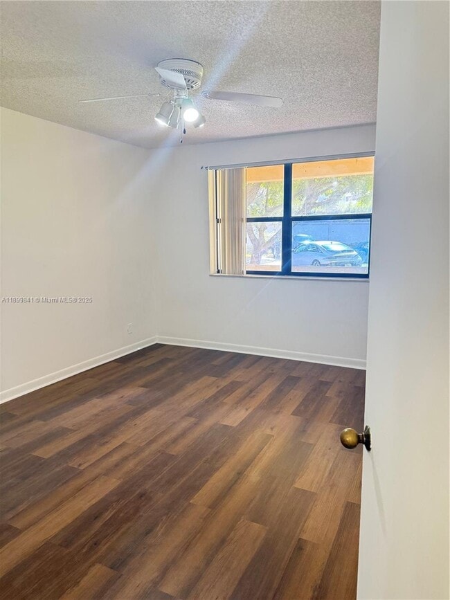 Photo - 8100 Geneva Ct Unit 145