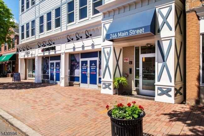 246 Main St