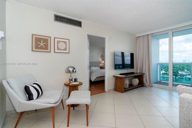 Photo - 6770 Indian Creek Dr Unit #8L