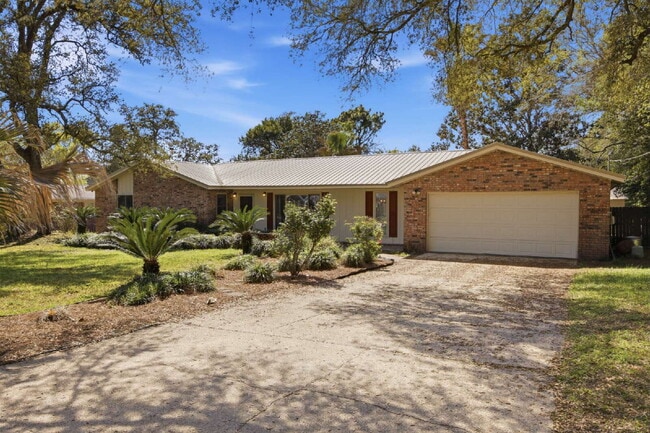 Photo - "Charming 4-Bedroom Shalimar Retreat- Power Included With Rent!"