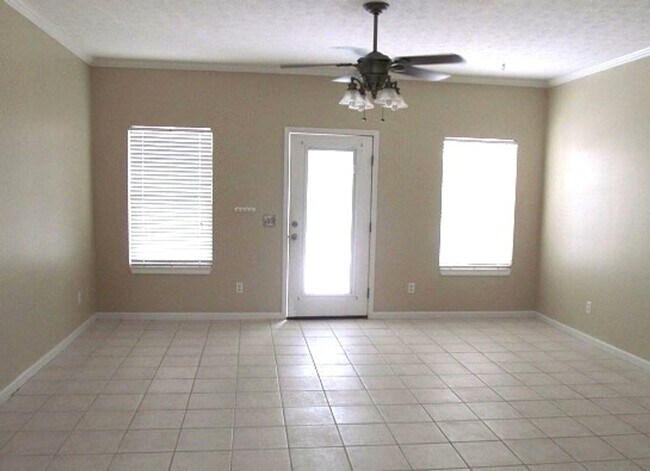 Photo - 4008 Crescent Dr