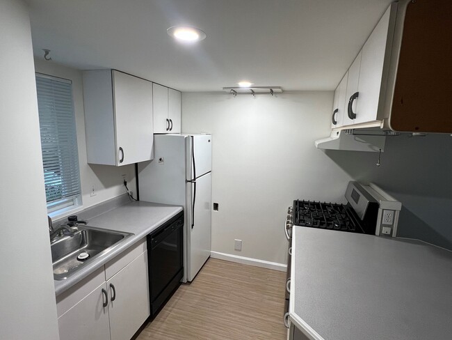 Photo - 33 Etruria St Unidad Apt. D