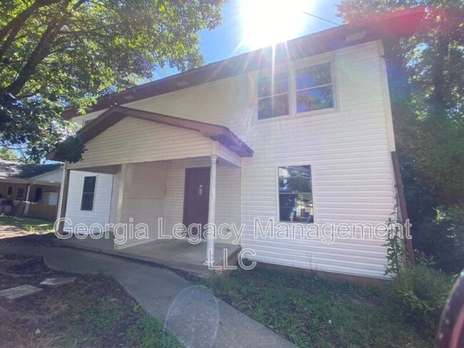 Building Photo - 300 Letourneau Dr Rental