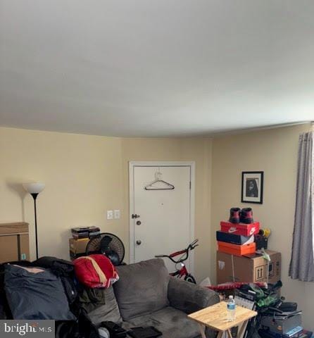 Photo - 137 High St E