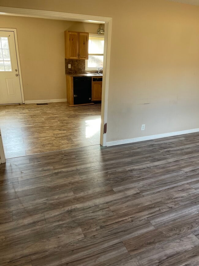 Photo - 2129 Ferry Rd