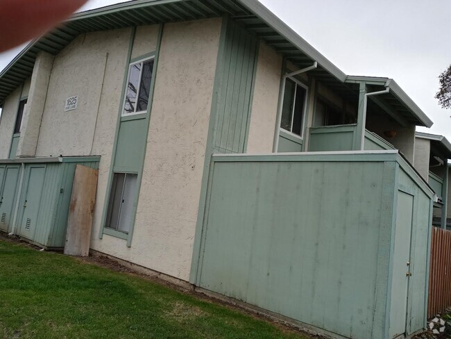 Building Photo - Gated community Unit 49 Rental