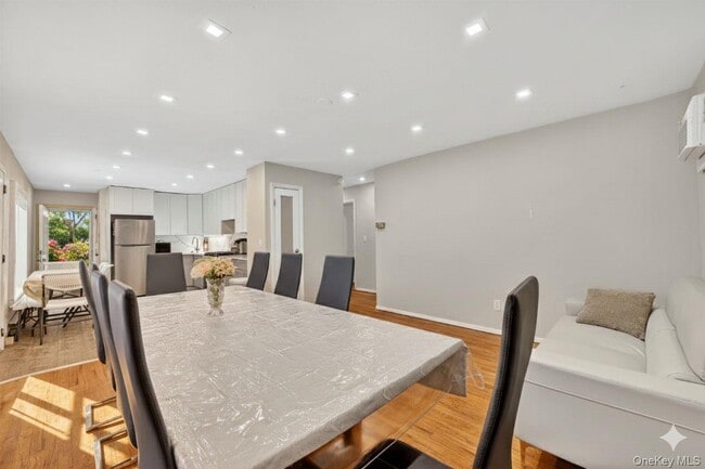 Photo - 28 Edward Ave