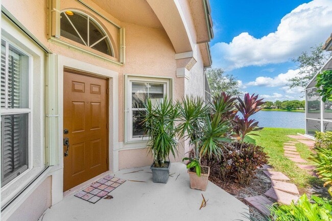 Photo - 10679 Lake Shore Dr