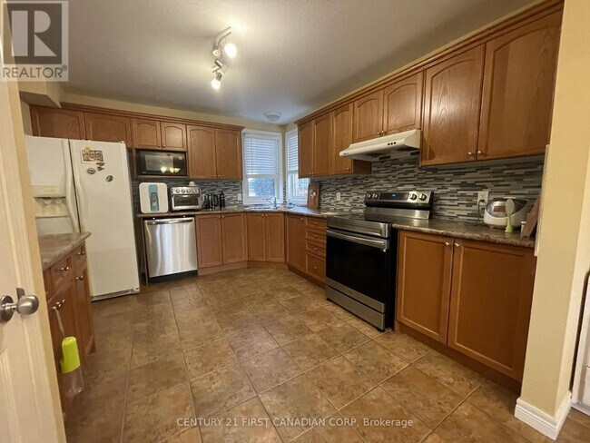 Photo - 2052 Blackwater Rd