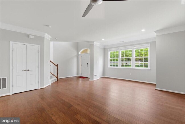 Photo - 19400 Susquehanna Square