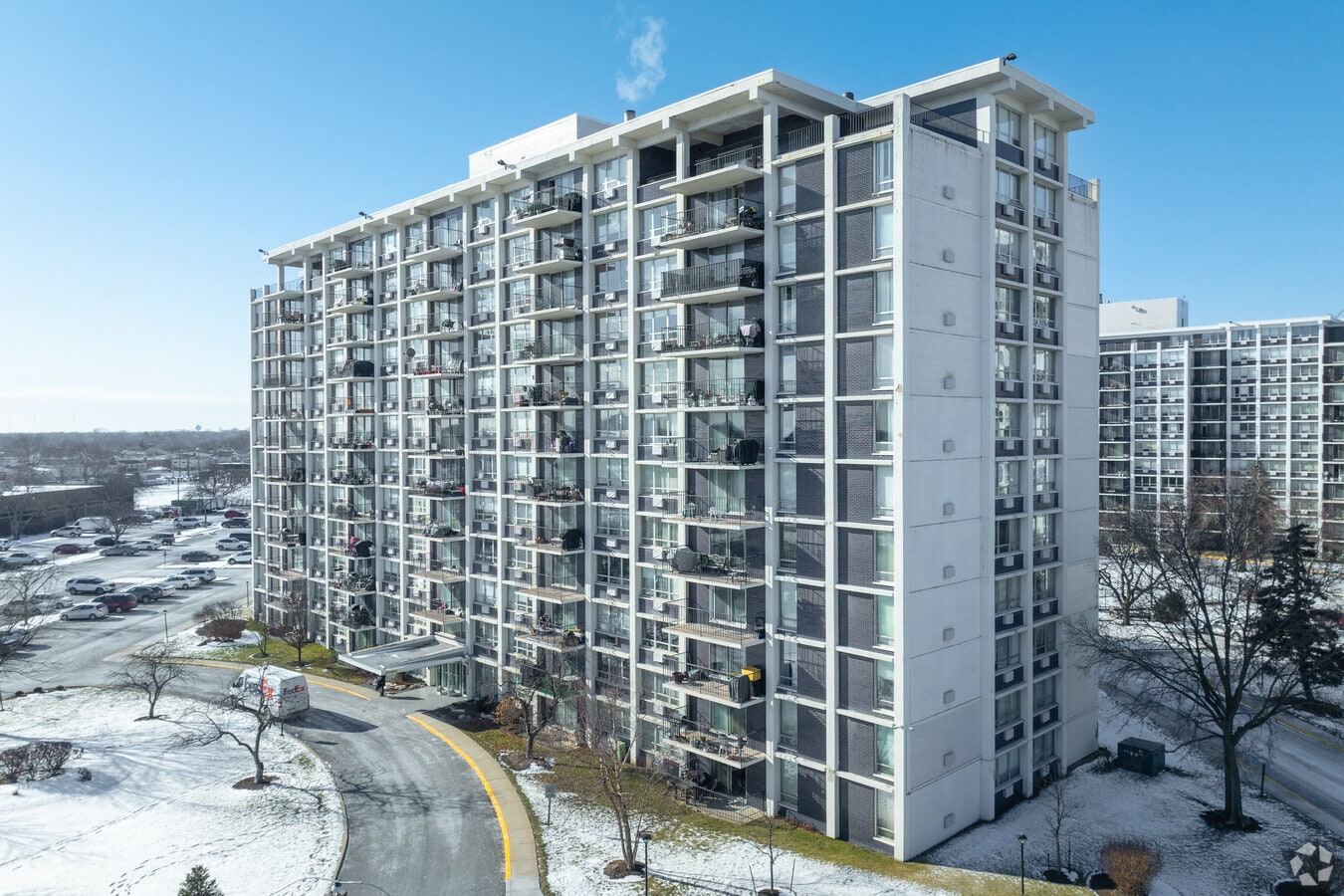 Photo - Highland Towers