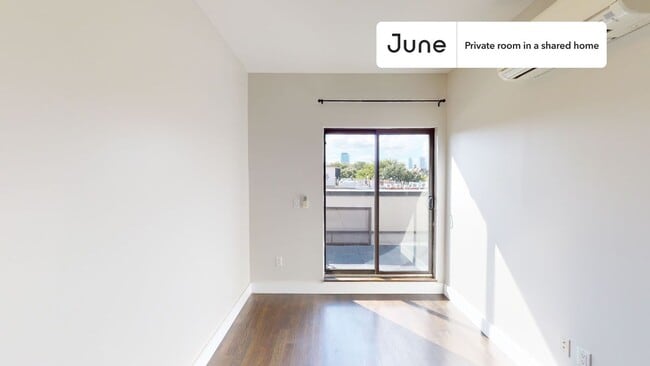 Photo - Room in Shared 4 bed/2 bath home Unidad D