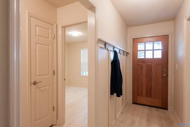 104 Sleepy Hollow Ln