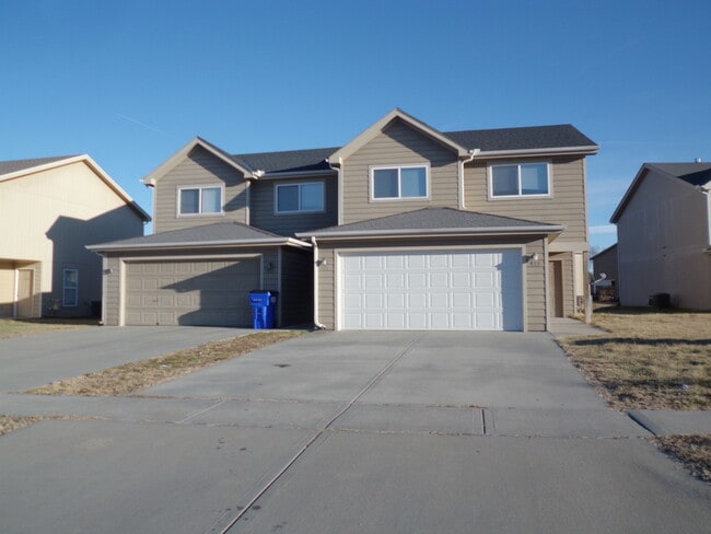 Building Photo - 917 Jackalope Ct Unit 1
