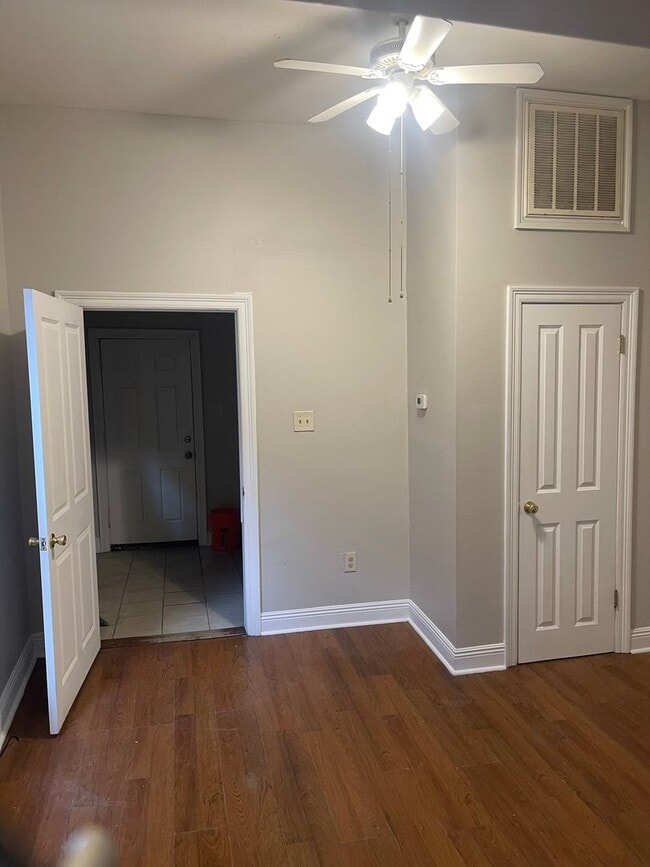 Photo - 4228-4230 Baudin St. Unit 4228