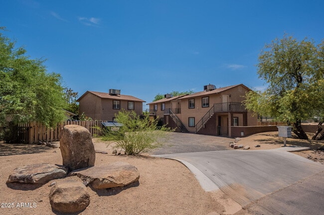Building Photo - 1551 E Christy Dr Unit 4 Rental