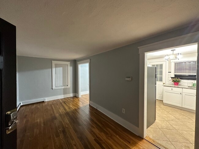 Photo - 192 Chapel St