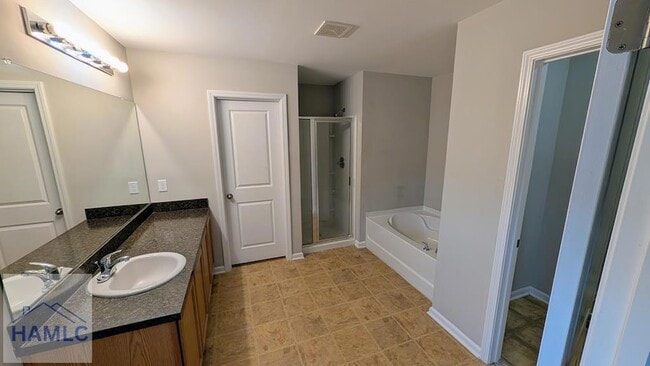 Photo - 418 Valdez Ct