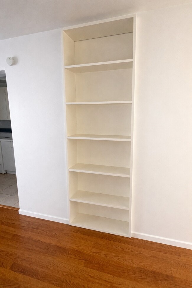 Photo - 425 Hawthorne St Unit 01