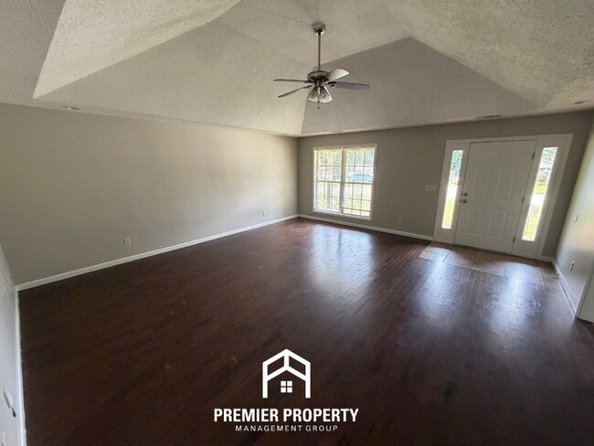 Photo - Charming 3BR/2BA Tuscaloosa Home | High Vaulted Ceilings, Hardwood Floors & Fenced Yard