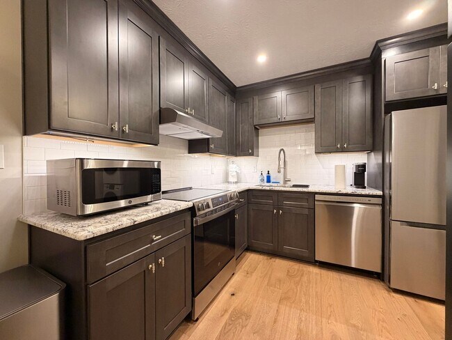 Photo - 174 Talmadge Dr Unit 174 Talmadge Street #14