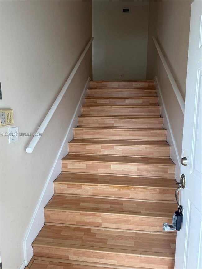 Photo - 2260 SE 27th Dr Unidad 204-E