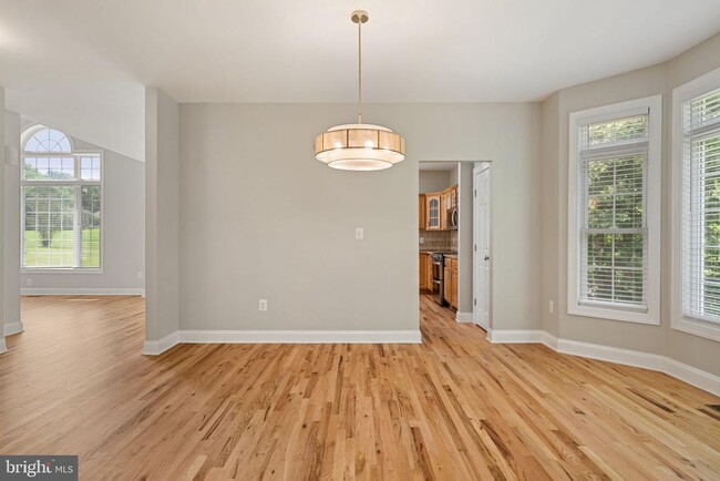 Photo - 19033 Otley Rd
