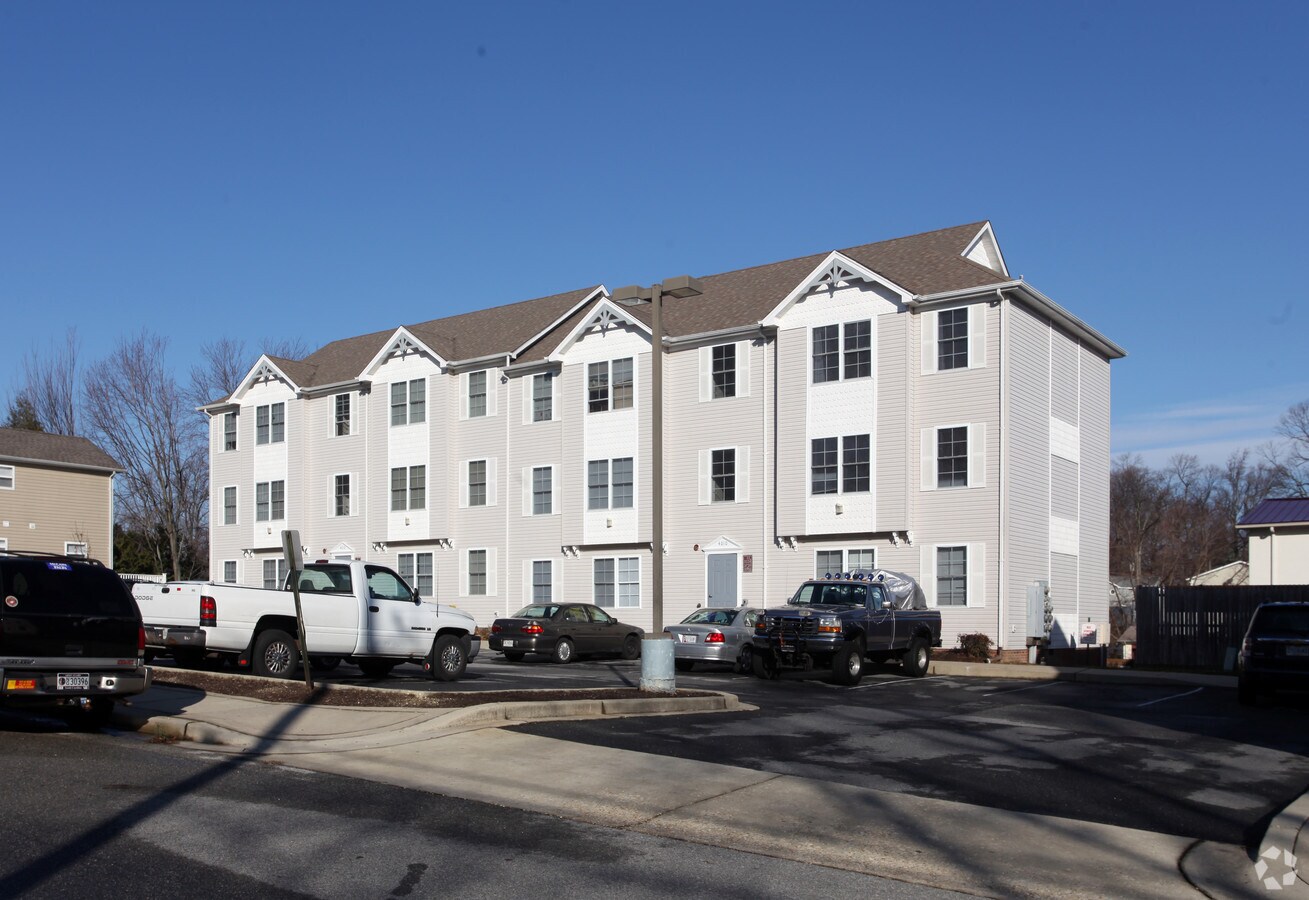 Crosswinds Apartments - Crosswinds Apartments