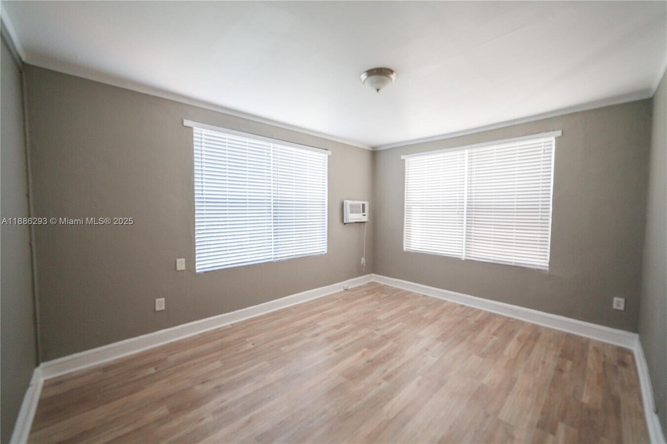 Photo - 119 Menores Ave Unidad 12