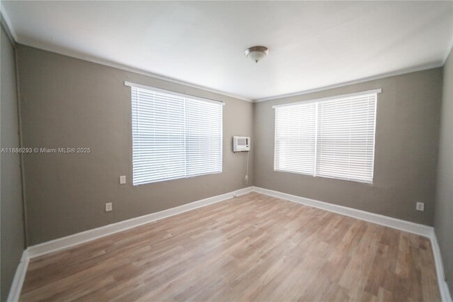 Building Photo - 119 Menores Ave Unit 12