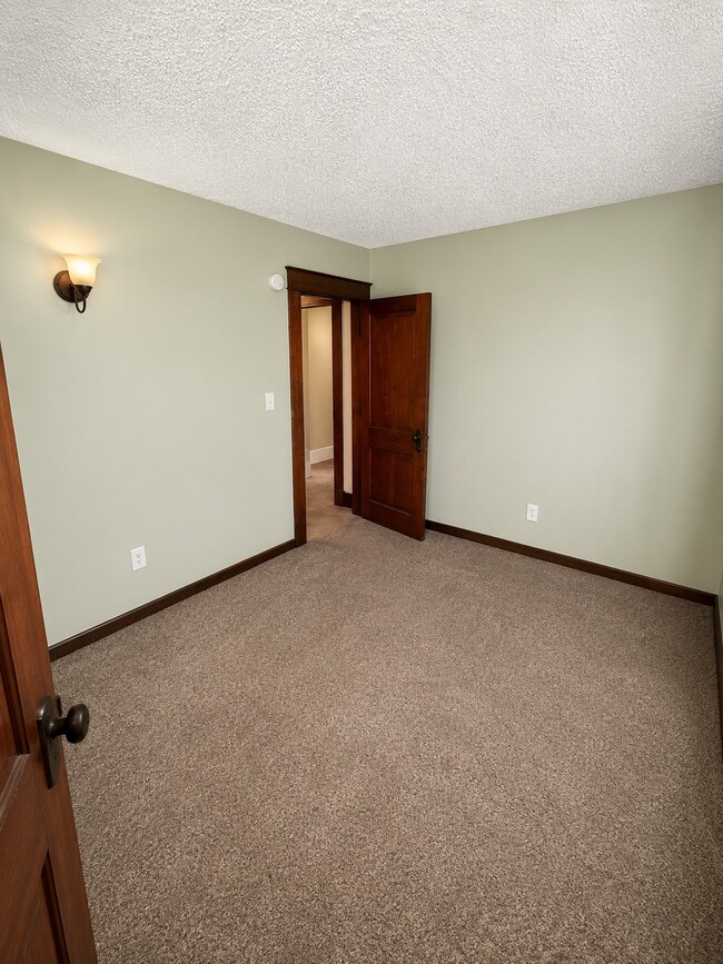 Photo - 305 Adams Ave