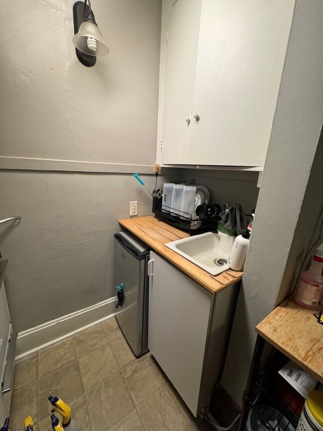 790 Dayton Ave Unit 2