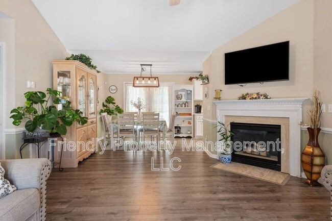 Photo - 1608 Rogers Pointe Ln