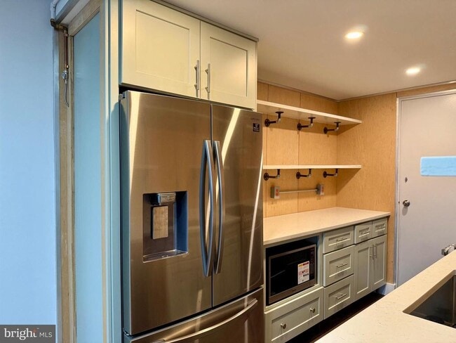 Photo - 10201 Grosvenor Pl Unit 1618