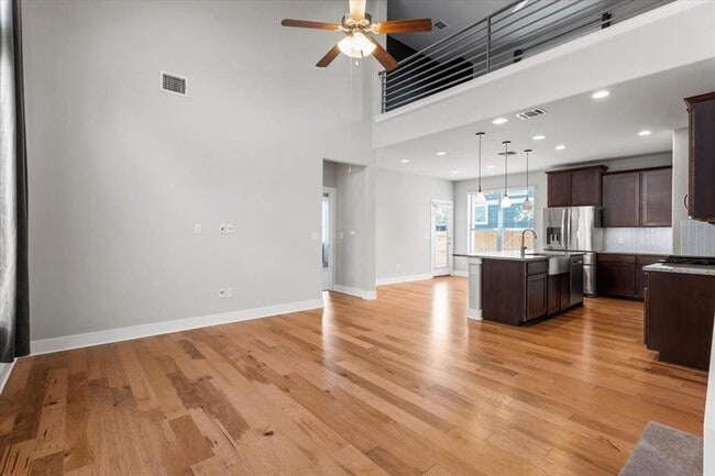 Photo - 7109 Cherry Beam Path