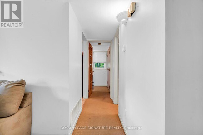 Photo - 461 Beechwood Pl