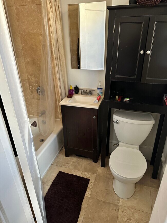 Photo - 38 Hemenway St Unidad 11