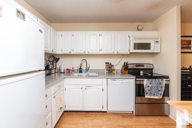 Photo - 1 bedroom in Chicago IL 60605 Unit 1705