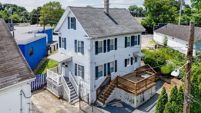 Building Photo - 17 Cedar Ct