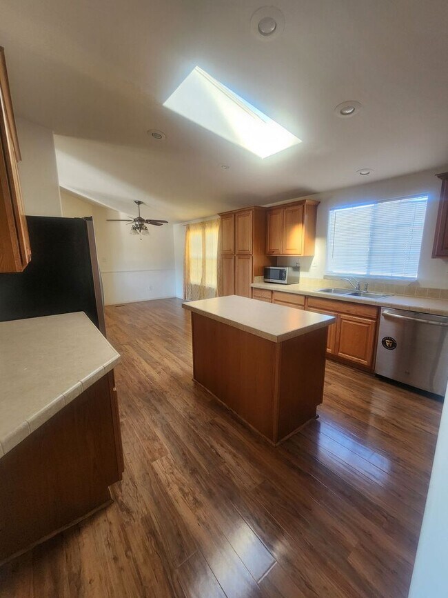 Photo - Sunmore Estates Large 3 Bedroom 2 bath Home