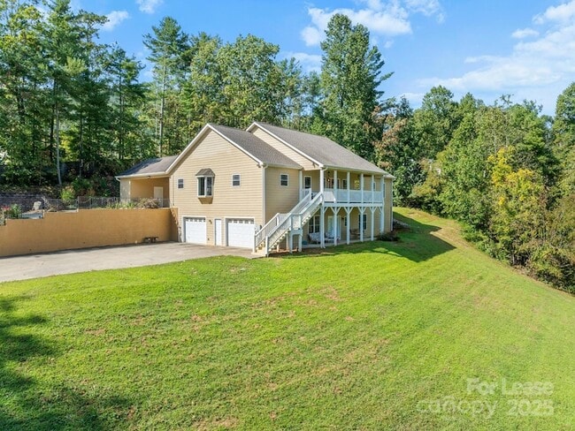 Photo - 24 Lamplighter Ln