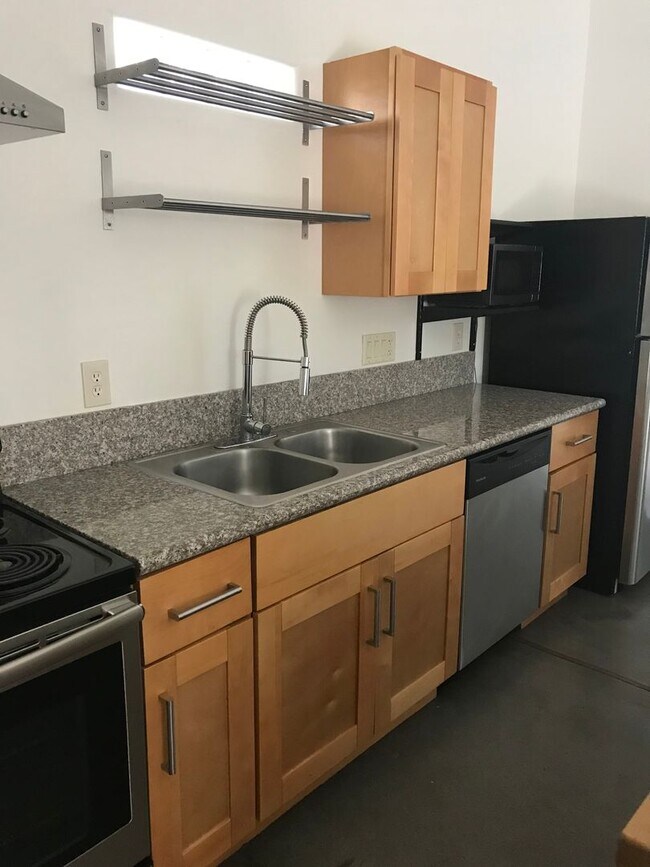 Photo - SANTA RITA 1632 Unit 02