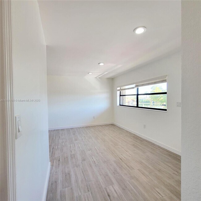 Photo - 13271 SW 17th Ln Condo Unit 6-25